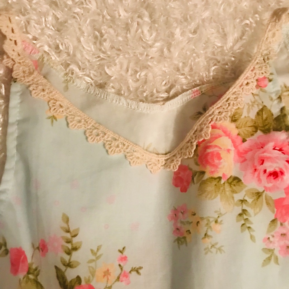Floral & Tulle Dress - Picture 5 of 5